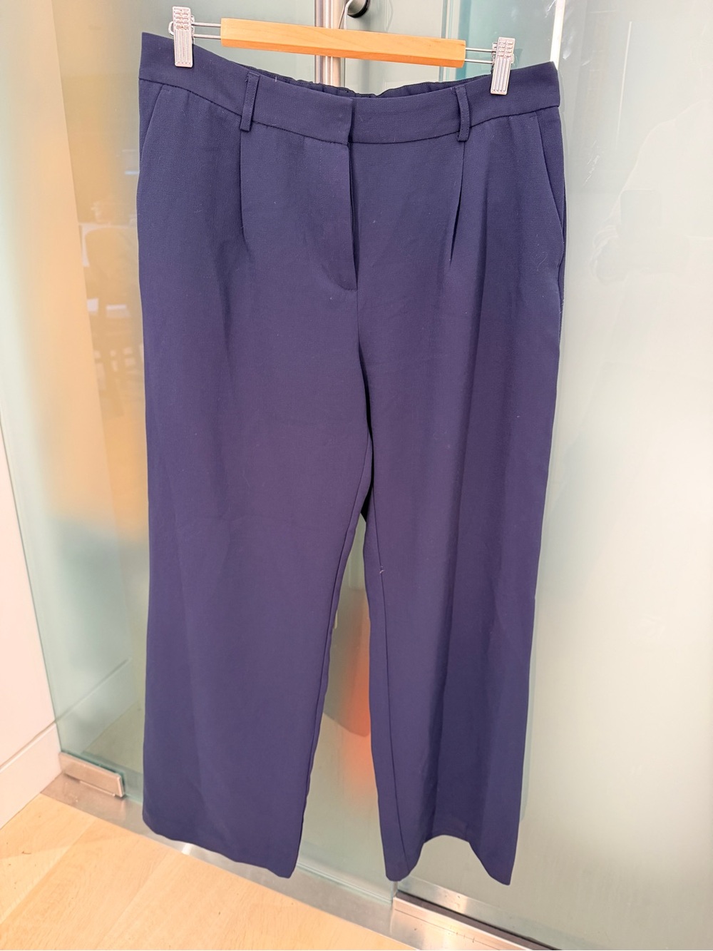 Dkny Navy Wide-Leg Pleated Trousers